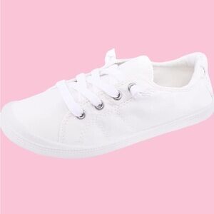 STQ Slip-On Canvas Sneaker